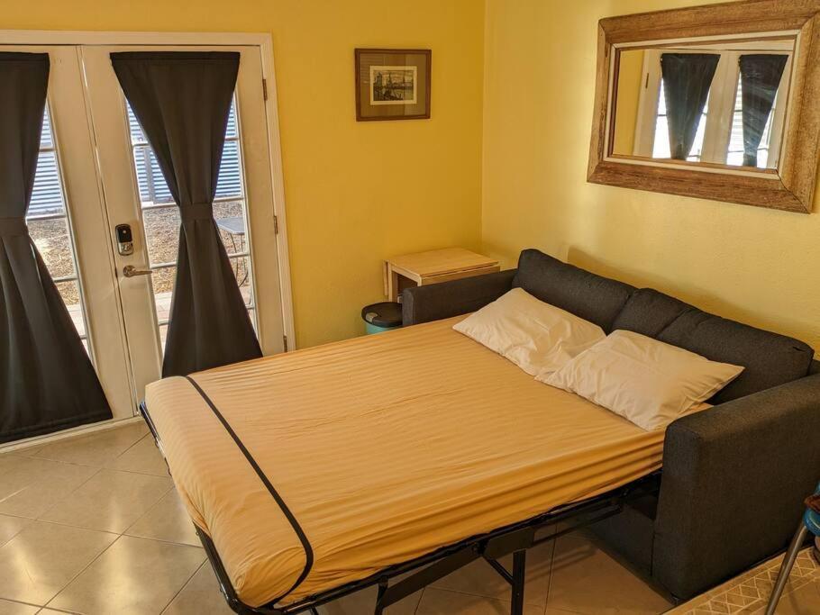 Guesthouse W/ Private Access And Patio Tucson Dış mekan fotoğraf